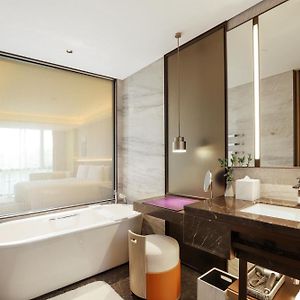 Deluxe Park View Suite